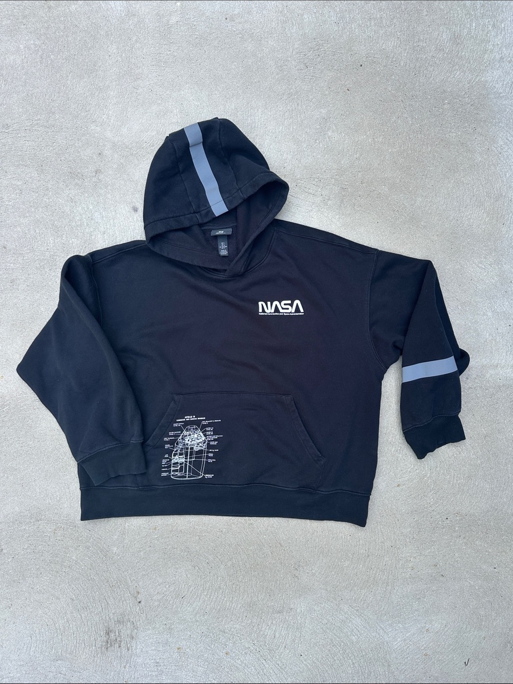 NASA graphic hoodie with Gray Stripe Accents Men’s Size L